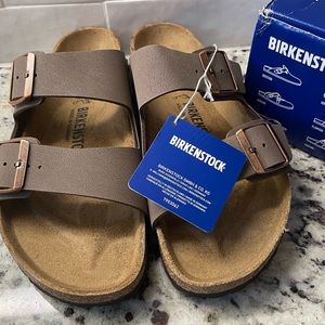 NWT Arizona Mocca Birkenstocks